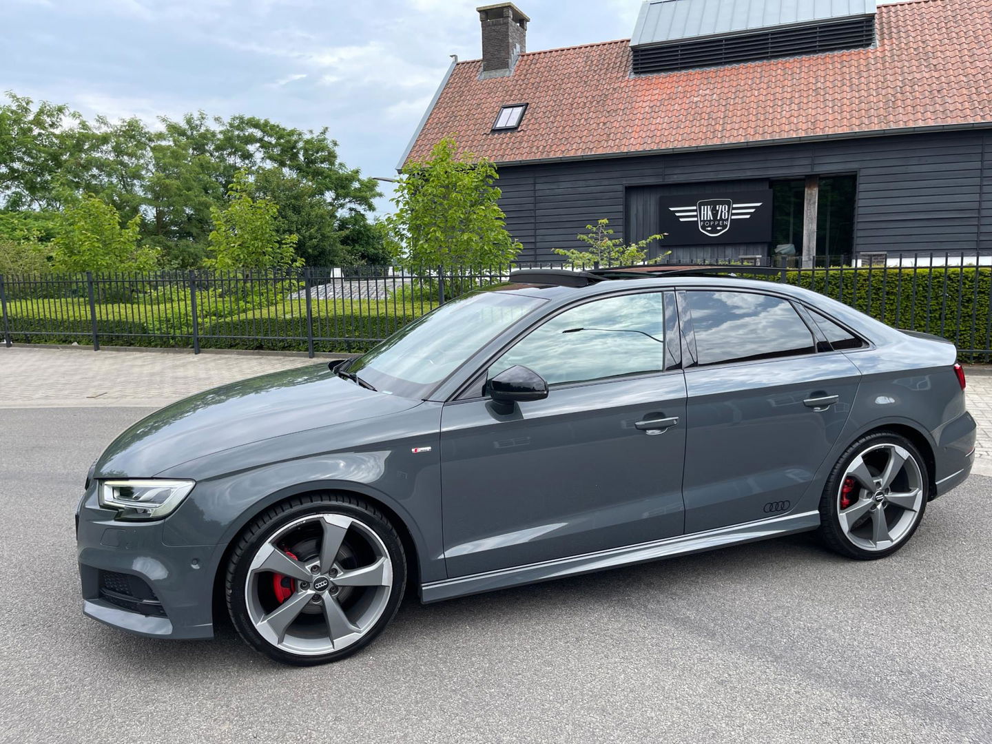 Audi A3 Limousine 1.5 TFSI 3X S-LINE PANO/B&O/CAM/NAVI/ VIRTUAL COCKPIT MATRIX LAMPEN