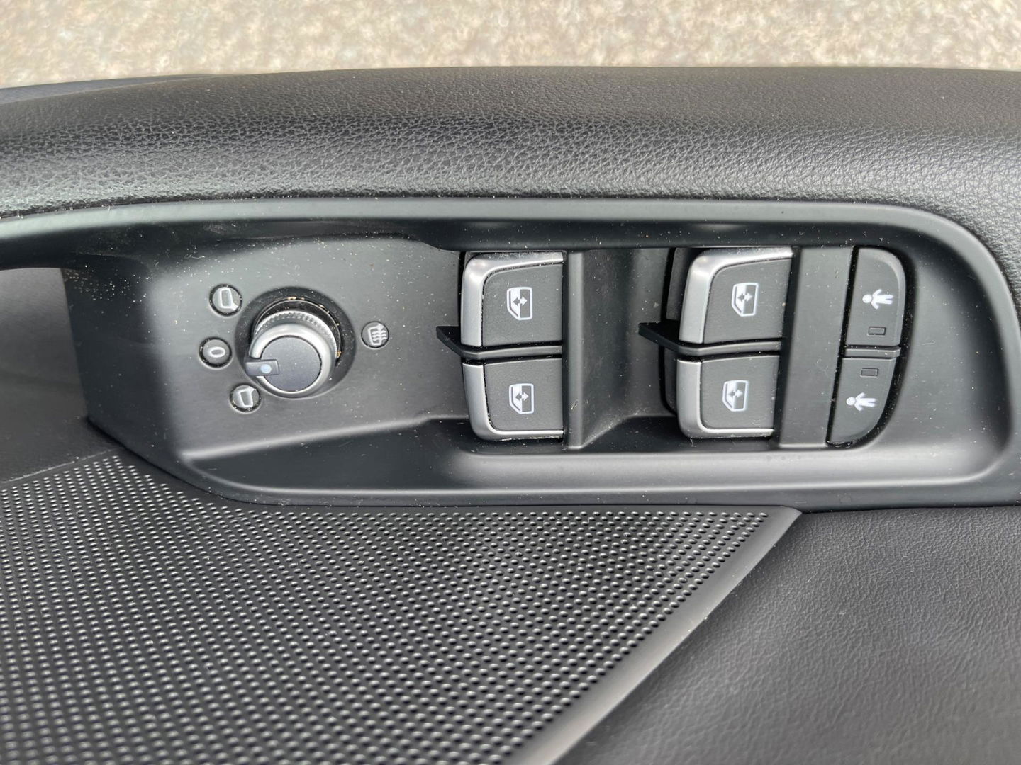 Audi A3 Limousine 1.5 TFSI 3X S-LINE PANO/B&O/CAM/NAVI/ VIRTUAL COCKPIT MATRIX LAMPEN