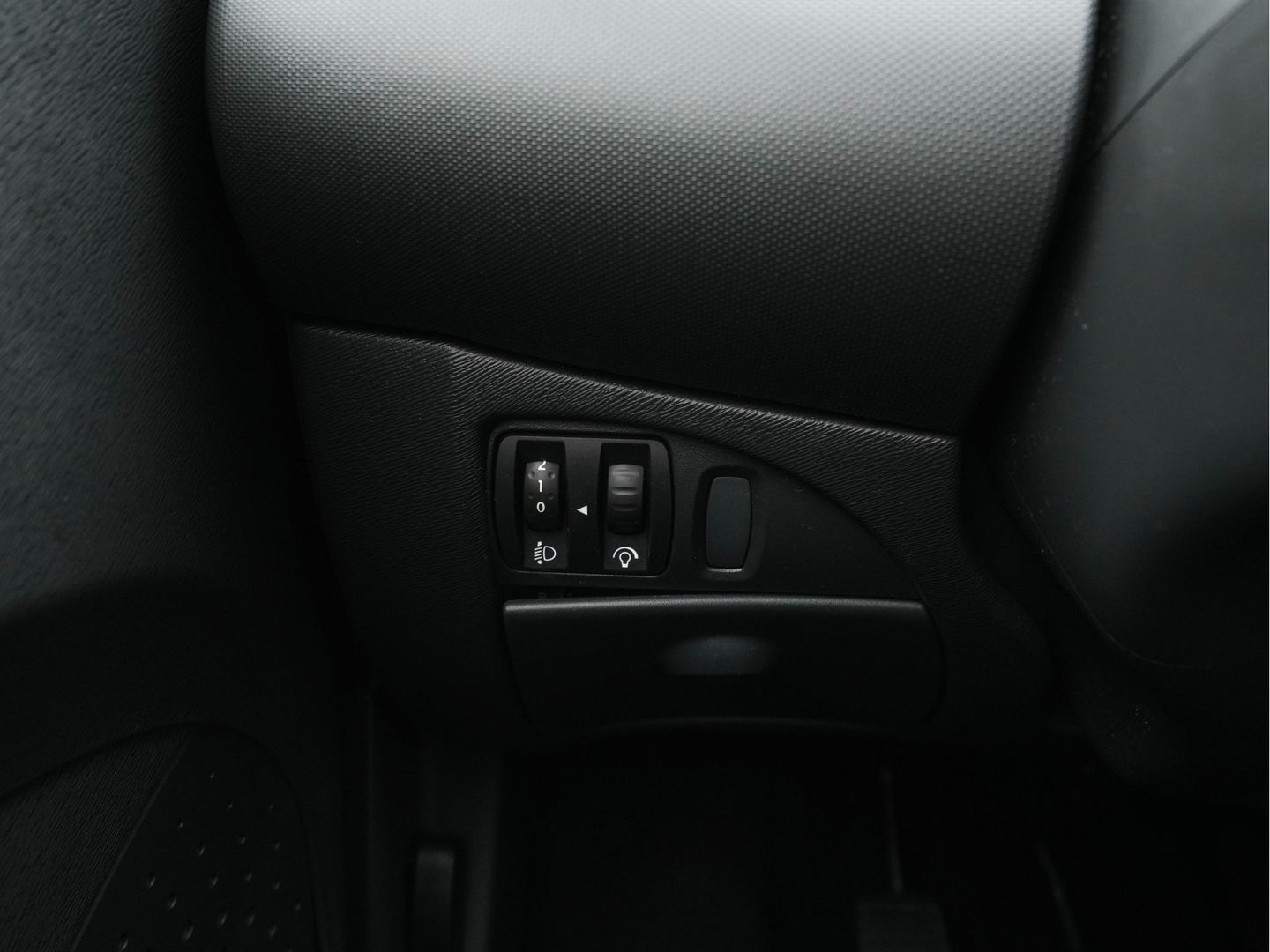 Renault Twingo 1.2 16V Parisienne *AIRCO | RADIO-CD/MP3 | COMFORT-SEATS*