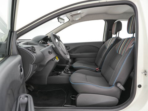 Renault Twingo 1.2 16V Parisienne *AIRCO | RADIO-CD/MP3 | COMFORT-SEATS*