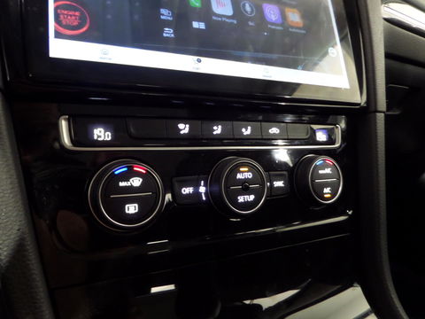 Volkswagen GOLF Variant 1.4 TSI 140PK Highline "Origineel NL!" Apple-carplay Trekhaak Camera, van 3e eigenaar in zeer nette staat!