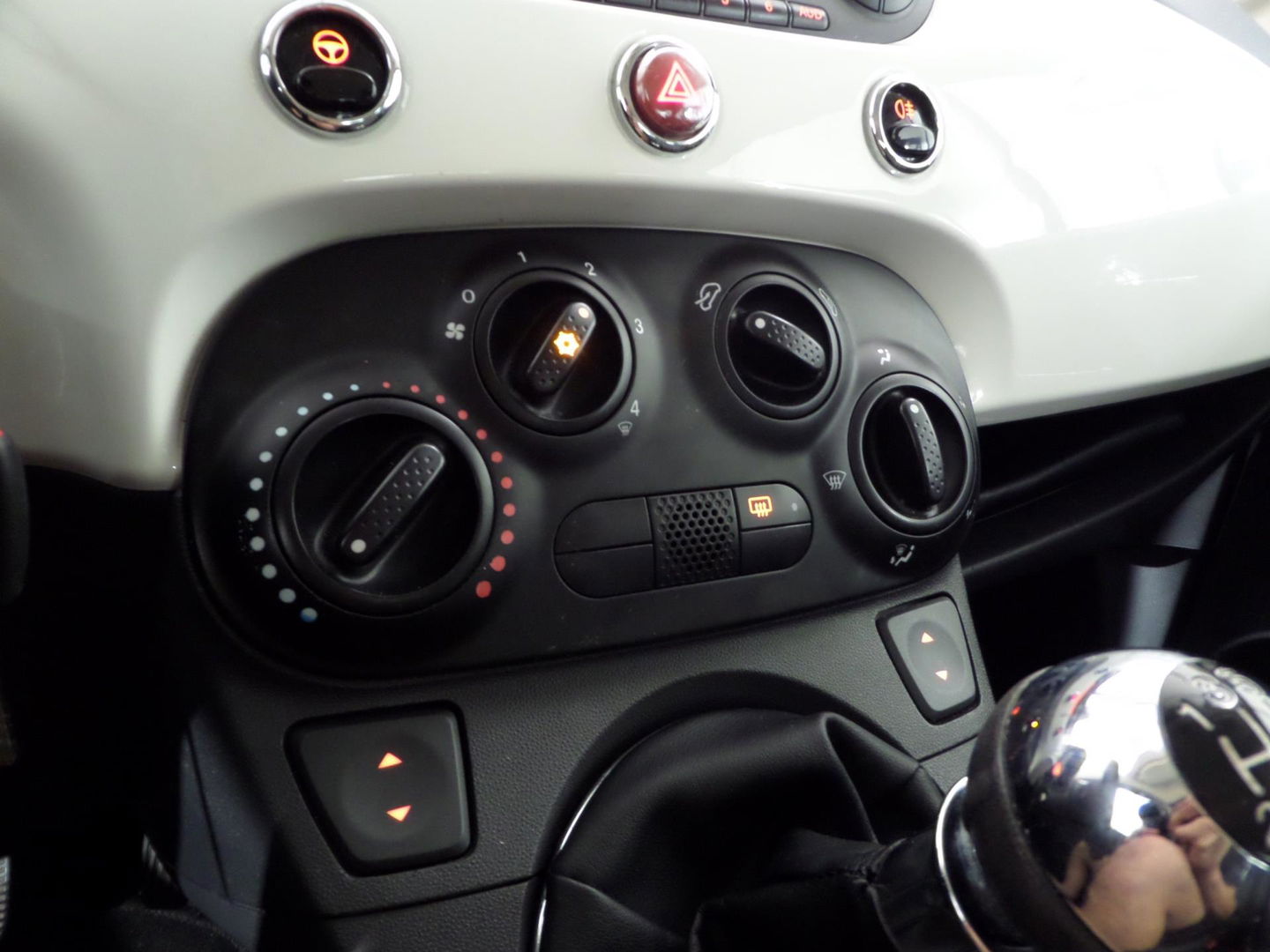Fiat 500 1.2 Sport "Origineel NL!" Bluetooth Airco Blue&me Stuurbediening Elektrische ramen Youngtimer, in ZEER nette staat !