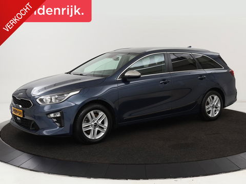 Kia Ceed 1.0 T-GDi DynamicPlusLine | Stoel & stuurverwarming | Trekhaak | Carplay | Camera | Half leder | Navigatie | Keyless