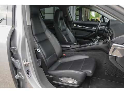 Porsche Panamera 3.0 S 421pk Facelift Schuifdak Stoelkoeling Luchtvering Bose LED lampen 20" LMV Navigatie Camera Elektrische klep