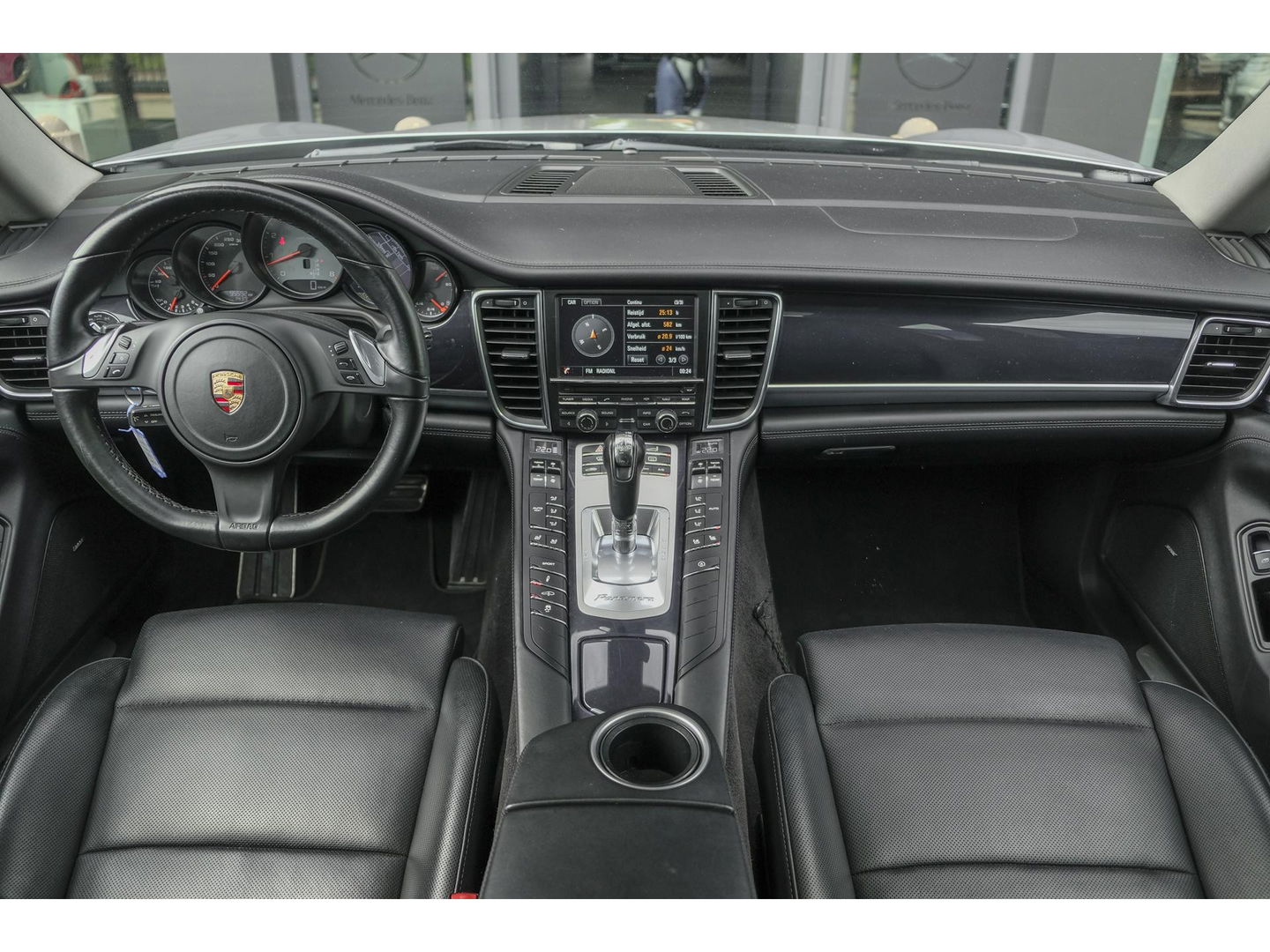 Porsche Panamera 3.0 S 421pk Facelift Schuifdak Stoelkoeling Luchtvering Bose LED lampen 20" LMV Navigatie Camera Elektrische klep
