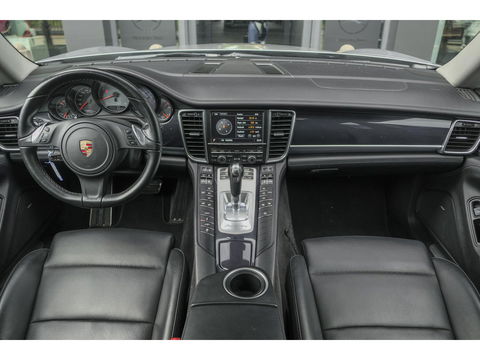 Porsche Panamera 3.0 S 421pk Facelift Schuifdak Stoelkoeling Luchtvering Bose LED lampen 20" LMV Navigatie Camera Elektrische klep