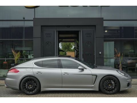 Porsche Panamera 3.0 S 421pk Facelift Schuifdak Stoelkoeling Luchtvering Bose LED lampen 20" LMV Navigatie Camera Elektrische klep
