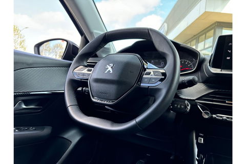 Peugeot 208 1.2 PT ALLURE ACTIVE AIRCO NAVI CRUISE.