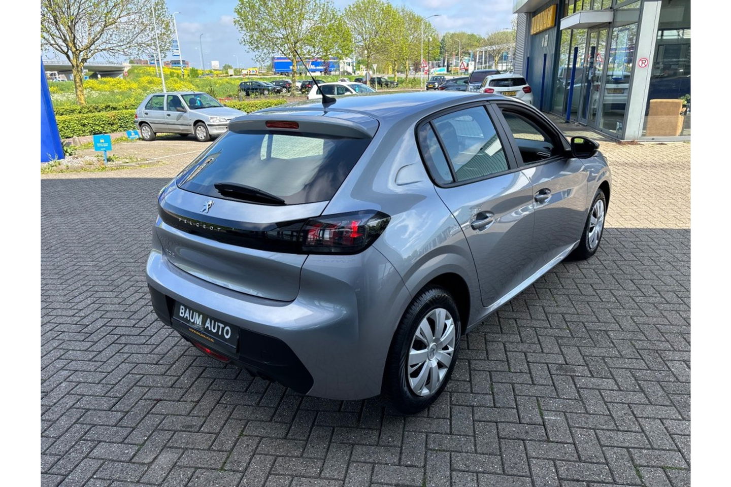 Peugeot 208 1.2 PT ALLURE ACTIVE AIRCO NAVI CRUISE.