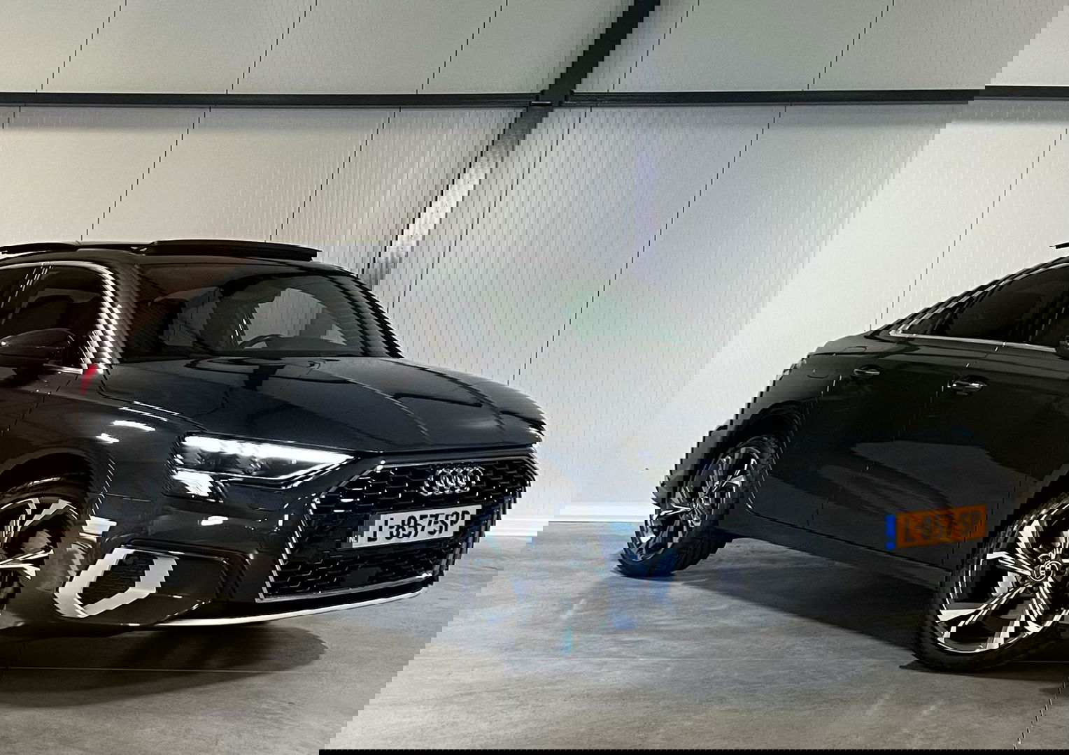 Audi A3 Limousine 35 TFSI S edition Pano Virtual Trekhaak