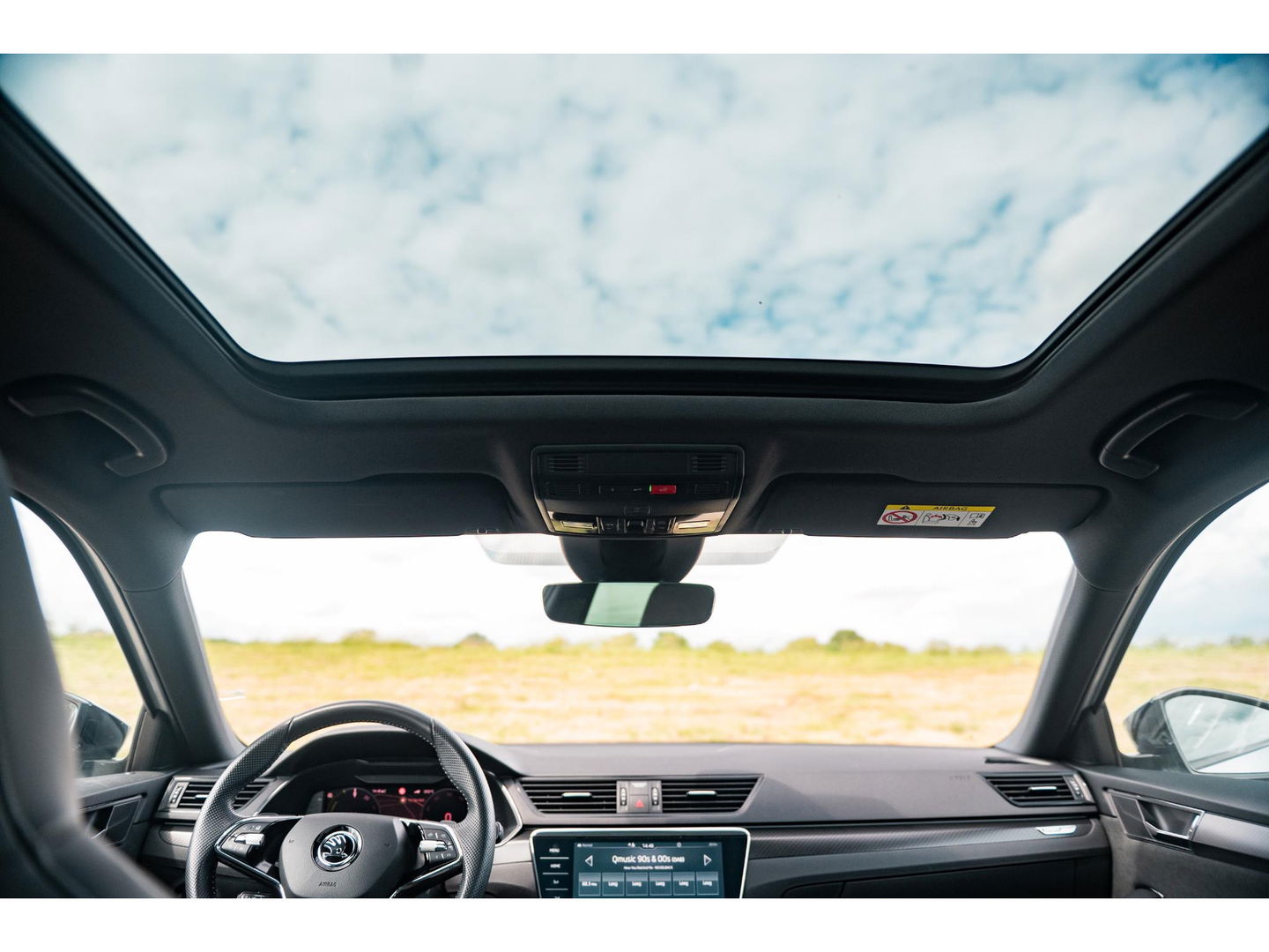 Škoda Superb Combi 1.4 TSI iV Sportline Business | PANO | TREKHAAK | ALCANTARA
