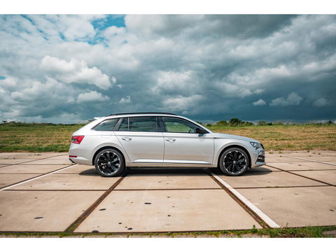 Škoda Superb Combi 1.4 TSI iV Sportline Business | PANO | TREKHAAK | ALCANTARA