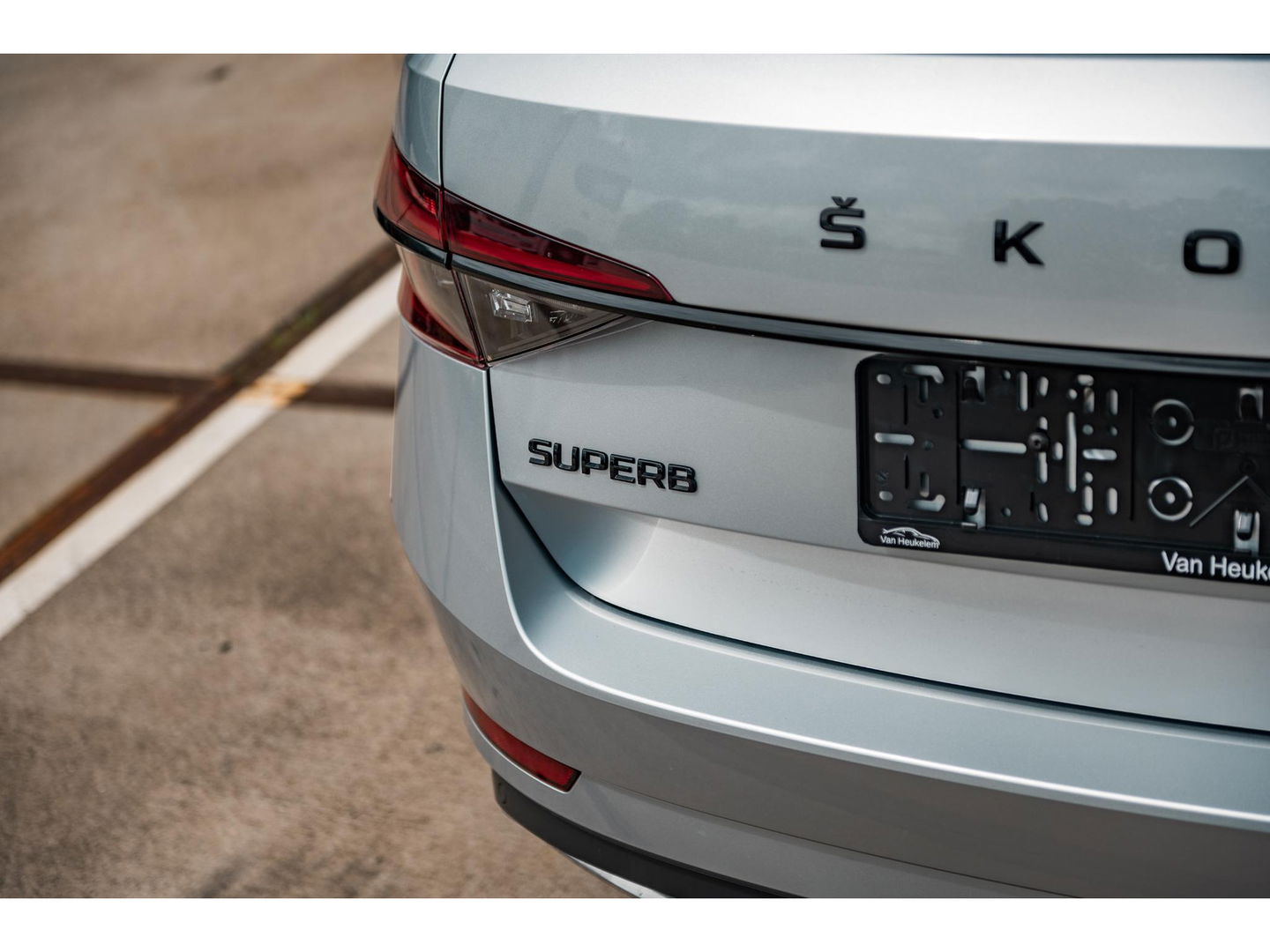 Škoda Superb Combi 1.4 TSI iV Sportline Business | PANO | TREKHAAK | ALCANTARA