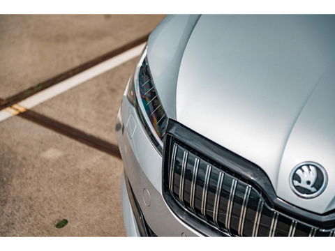 Škoda Superb Combi 1.4 TSI iV Sportline Business | PANO | TREKHAAK | ALCANTARA