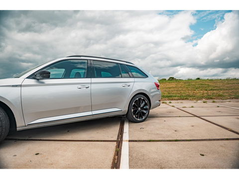 Škoda Superb Combi 1.4 TSI iV Sportline Business | PANO | TREKHAAK | ALCANTARA