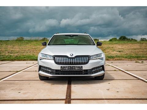 Škoda Superb Combi 1.4 TSI iV Sportline Business | PANO | TREKHAAK | ALCANTARA