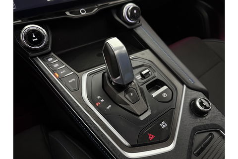 Lynk Co 01 1.5 Hybride 360Camera ACC Pano LED Memory Sfeerverl. Carplay Clima Navi Virtual 20"LMV