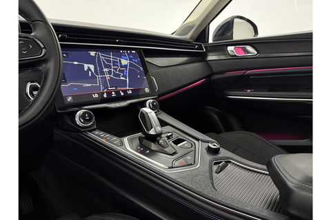 Lynk Co 01 1.5 Hybride 360Camera ACC Pano LED Memory Sfeerverl. Carplay Clima Navi Virtual 20"LMV
