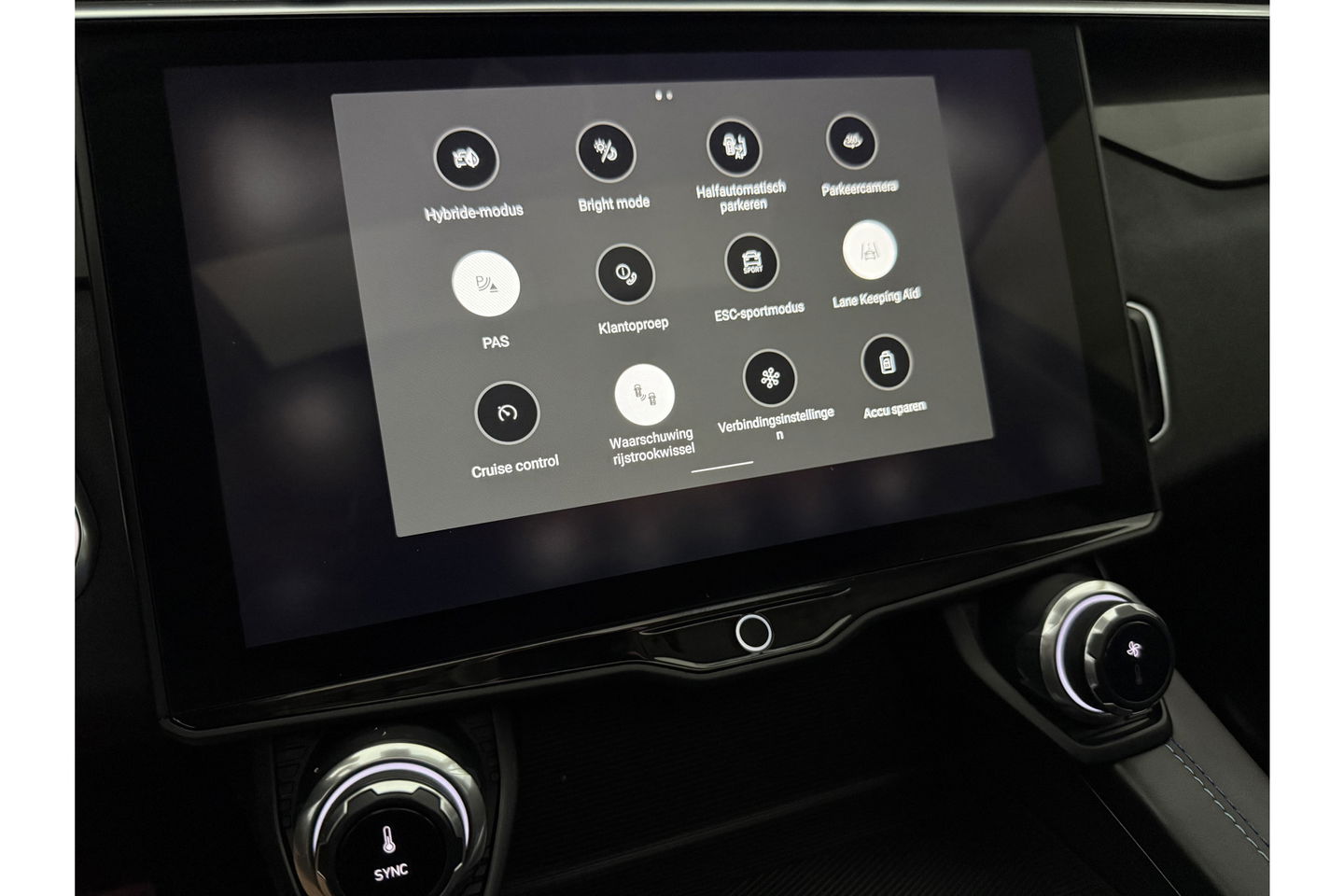 Lynk Co 01 1.5 Hybride 360Camera ACC Pano LED Memory Sfeerverl. Carplay Clima Navi Virtual 20"LMV