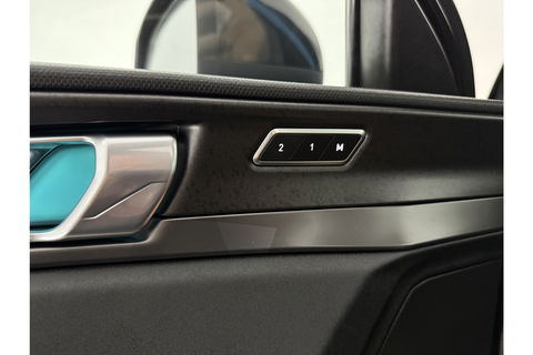 Lynk Co 01 1.5 Hybride 360Camera ACC Pano LED Memory Sfeerverl. Carplay Clima Navi Virtual 20"LMV