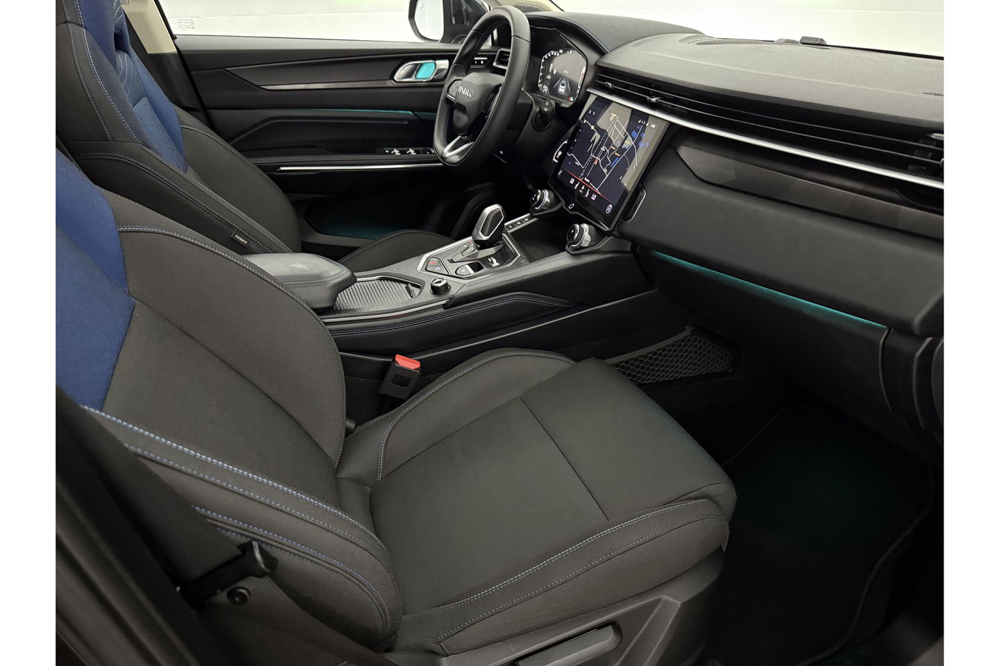 Lynk Co 01 1.5 Hybride 360Camera ACC Pano LED Memory Sfeerverl. Carplay Clima Navi Virtual 20"LMV