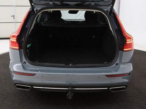 Volvo V60 2.0 T6 Recharge AWD Inscription Expression | Panoramadak | Head-Up | Leder | Stoel & stuurverwarming | 360 camera | Adaptive cruise | Trekhaak | Harman/Kardon | Carplay | Navigatie
