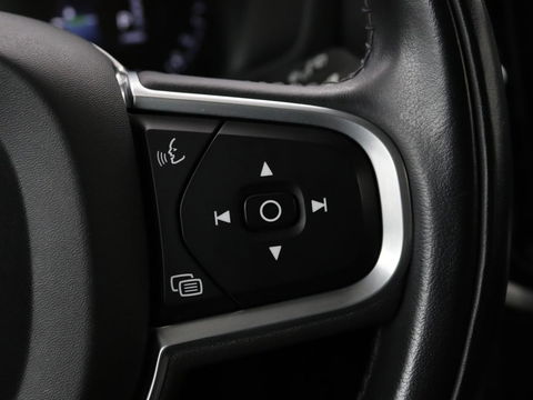 Volvo V60 2.0 T6 Recharge AWD Inscription Expression | Panoramadak | Head-Up | Leder | Stoel & stuurverwarming | 360 camera | Adaptive cruise | Trekhaak | Harman/Kardon | Carplay | Navigatie