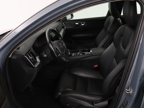 Volvo V60 2.0 T6 Recharge AWD Inscription Expression | Panoramadak | Head-Up | Leder | Stoel & stuurverwarming | 360 camera | Adaptive cruise | Trekhaak | Harman/Kardon | Carplay | Navigatie