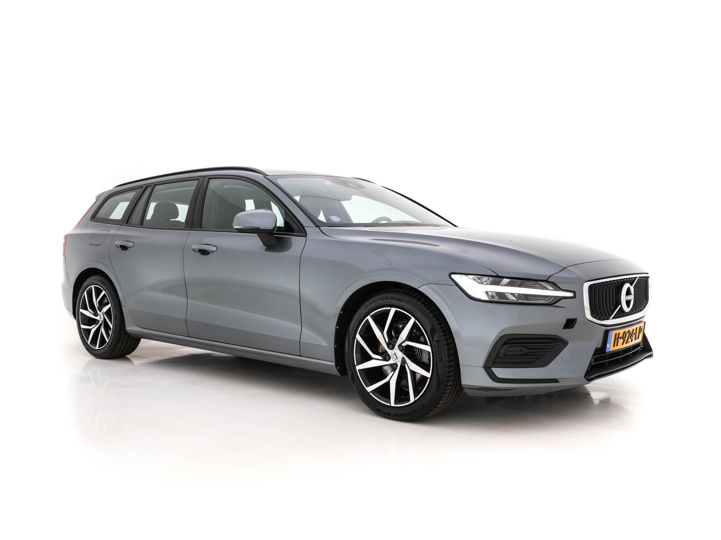 Volvo V60 2.0 T4 Aut. *FULL-LED | DIGI-COCKPIT | NAVI-FULLMAP | ECC | CRUISE | COMFORT-SEATS | LANE-ASSIST | CARPLAY | 18"ALU*
