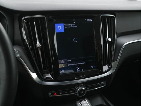 Volvo V60 2.0 T4 Aut. *FULL-LED | DIGI-COCKPIT | NAVI-FULLMAP | ECC | CRUISE | COMFORT-SEATS | LANE-ASSIST | CARPLAY | 18"ALU*
