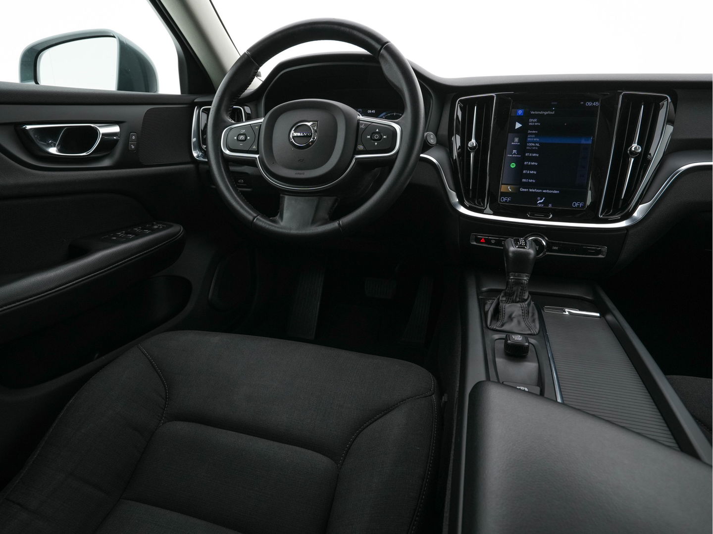 Volvo V60 2.0 T4 Aut. *FULL-LED | DIGI-COCKPIT | NAVI-FULLMAP | ECC | CRUISE | COMFORT-SEATS | LANE-ASSIST | CARPLAY | 18"ALU*