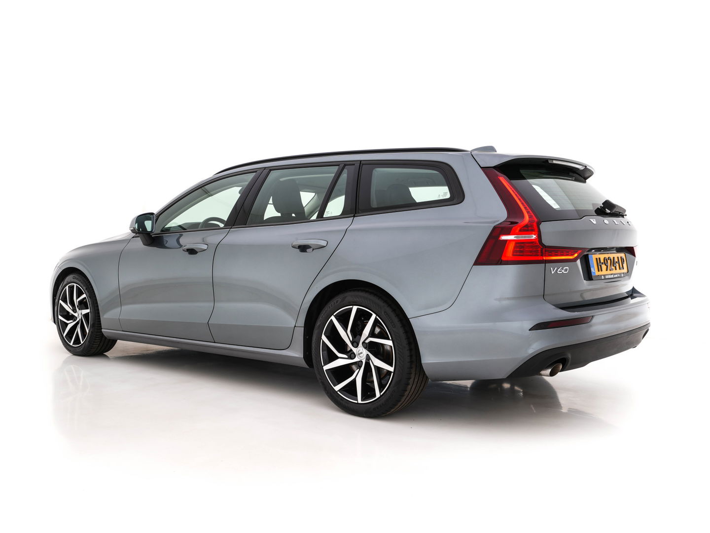 Volvo V60 2.0 T4 Aut. *FULL-LED | DIGI-COCKPIT | NAVI-FULLMAP | ECC | CRUISE | COMFORT-SEATS | LANE-ASSIST | CARPLAY | 18"ALU*