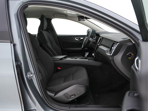 Volvo V60 2.0 T4 Aut. *FULL-LED | DIGI-COCKPIT | NAVI-FULLMAP | ECC | CRUISE | COMFORT-SEATS | LANE-ASSIST | CARPLAY | 18"ALU*