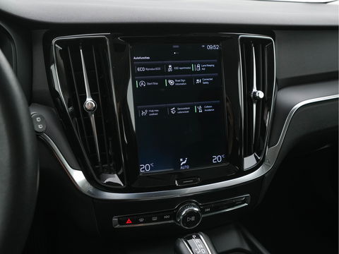Volvo V60 2.0 T4 Aut. *FULL-LED | DIGI-COCKPIT | NAVI-FULLMAP | ECC | CRUISE | COMFORT-SEATS | LANE-ASSIST | CARPLAY | 18"ALU*