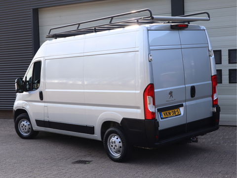 Peugeot Boxer 330 2.2 BlueHDi 141pk Euro 6 L2H2 - Imperiaal - Trekhaak - NAP