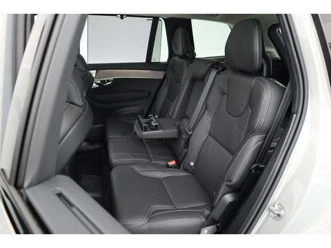 Volvo XC90 2.0 T8 Plug-in hybrid AWD Ultra Dark | Full Option | NIEUWPRIJS €111.635,- | Luchtvering | B&W |Pano | HUD | Massage | Stoelventilatie | 22'' |