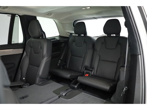 Volvo XC90 2.0 T8 Plug-in hybrid AWD Ultra Dark | Full Option | NIEUWPRIJS €111.635,- | Luchtvering | B&W |Pano | HUD | Massage | Stoelventilatie | 22'' |