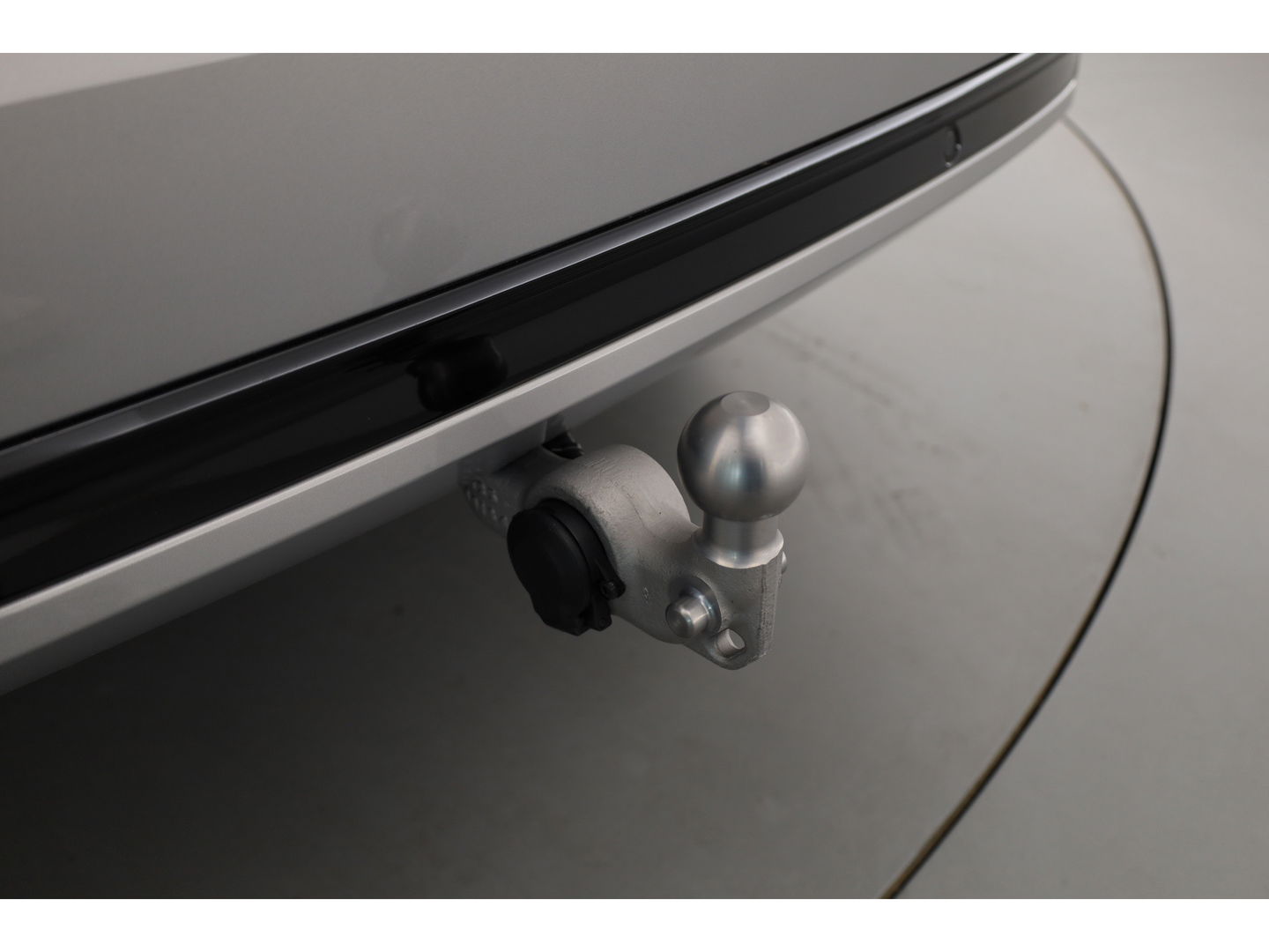 Volvo XC90 2.0 T8 Plug-in hybrid AWD Ultra Dark | Full Option | NIEUWPRIJS €111.635,- | Luchtvering | B&W |Pano | HUD | Massage | Stoelventilatie | 22'' |