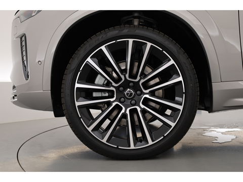 Volvo XC90 2.0 T8 Plug-in hybrid AWD Ultra Dark | Full Option | NIEUWPRIJS €111.635,- | Luchtvering | B&W |Pano | HUD | Massage | Stoelventilatie | 22'' |