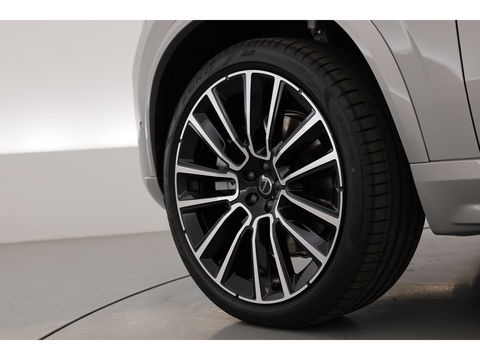 Volvo XC90 2.0 T8 Plug-in hybrid AWD Ultra Dark | Full Option | NIEUWPRIJS €111.635,- | Luchtvering | B&W |Pano | HUD | Massage | Stoelventilatie | 22'' |