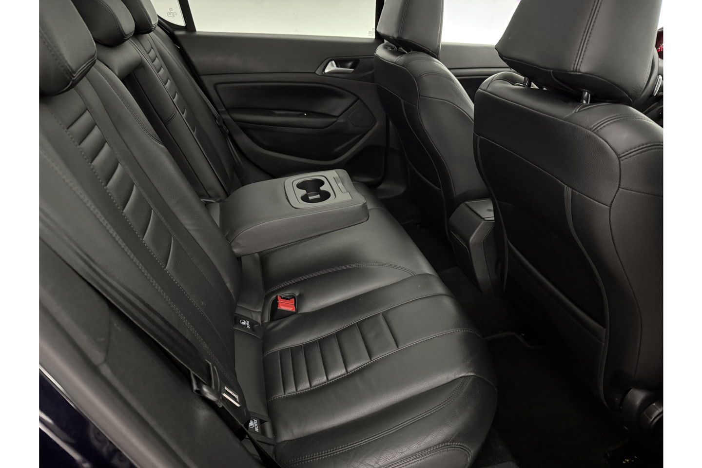 Peugeot 308 1.2 PureTech 360Camera Pano LED Massagestoel Carplay Cruise Clima Navi Leder PDC 16"LMV