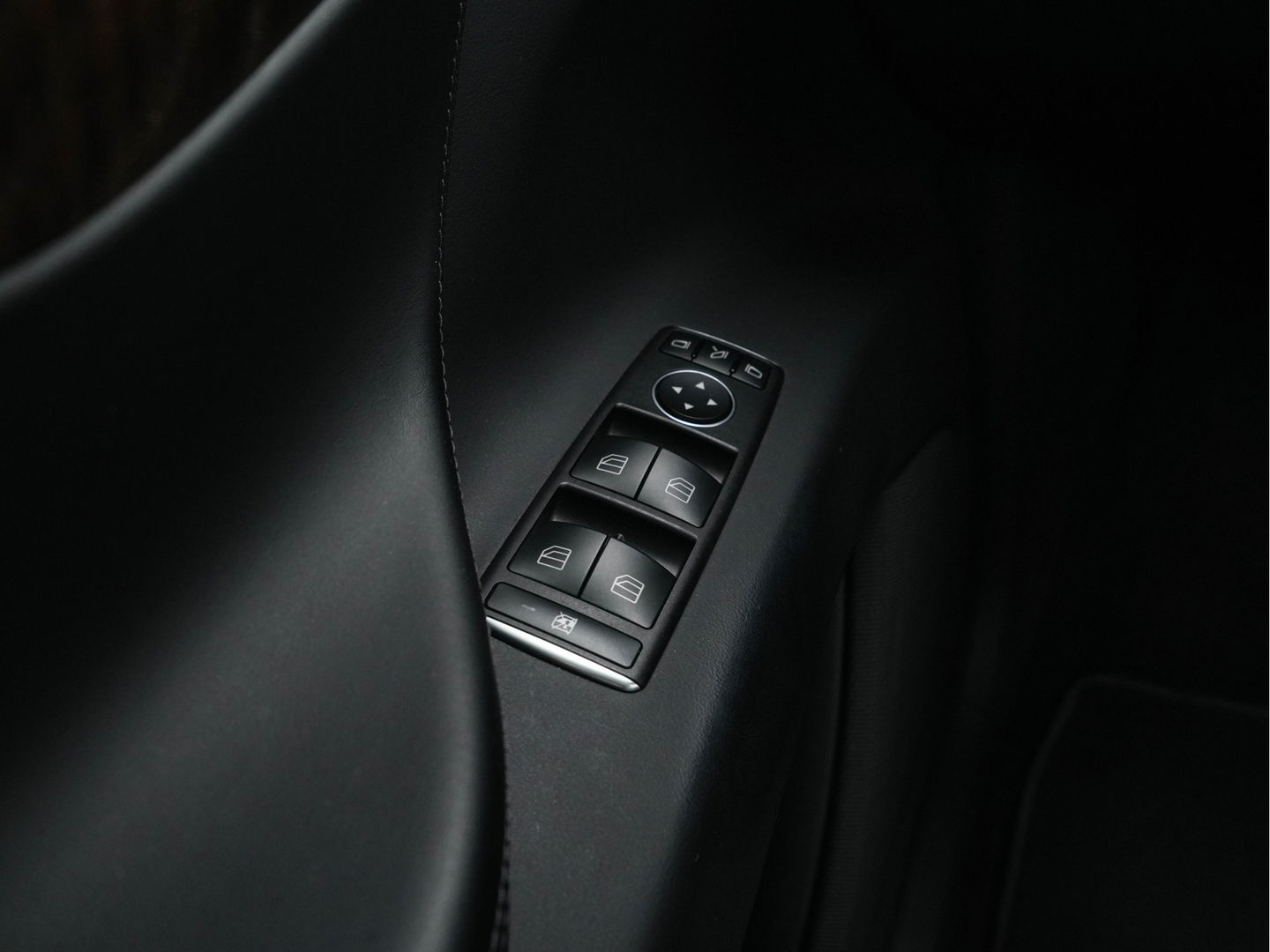 Tesla Model X 100D AWD [ 3-Fase ] Aut. *PANO-WINDOW | AUTO-PILOT | FULL-LEATHER | TOWBAR | CCS-FASTLOADER | NAVI-FULLMAP | FULL-LED | AIR-SUSPENSION | DIGI-COCKPIT | KEYLESS | CAMERA | DAB+ | HEATED-COMFORT-SEATS | 20''ALU*