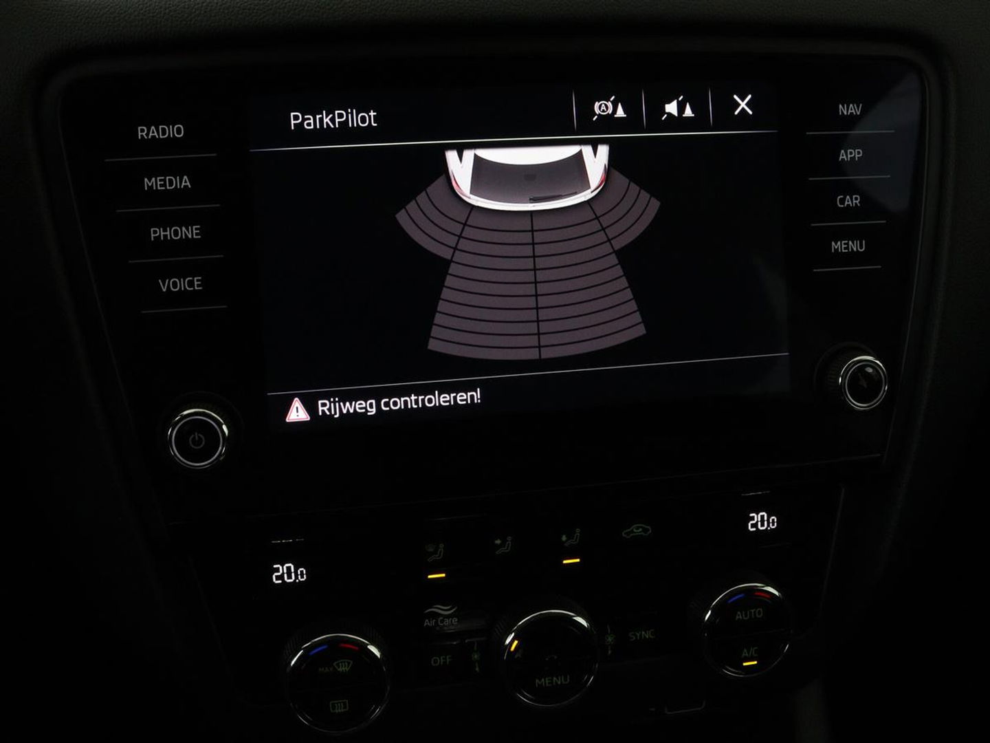 Škoda Octavia Combi 1.0 TSI Grt Amb. Bns | Adaptive cruise | DSG Automaat | Climate control | Carplay | Parkeerhulp