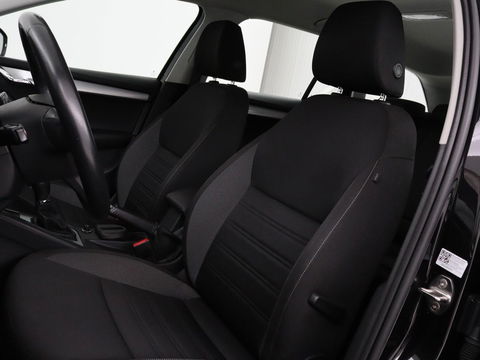 Škoda Octavia Combi 1.0 TSI Grt Amb. Bns | Adaptive cruise | DSG Automaat | Climate control | Carplay | Parkeerhulp