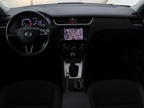 Škoda Octavia Combi 1.0 TSI Grt Amb. Bns | Adaptive cruise | DSG Automaat | Climate control | Carplay | Parkeerhulp