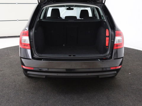 Škoda Octavia Combi 1.0 TSI Grt Amb. Bns | Adaptive cruise | DSG Automaat | Climate control | Carplay | Parkeerhulp