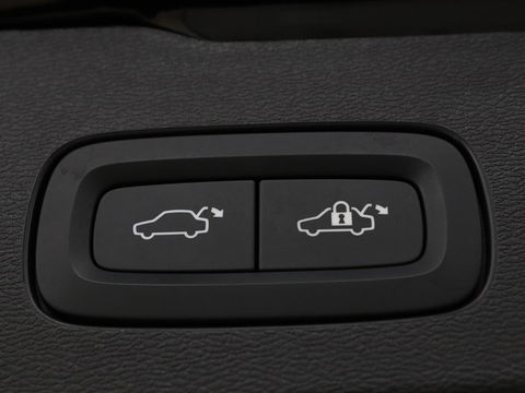Volvo V60 2.0 B4 Core | 58.000km NAP | Stoel & Stuurverwarming | Full LED | Carplay | Camera | Elektrische achterklep | Navigatie