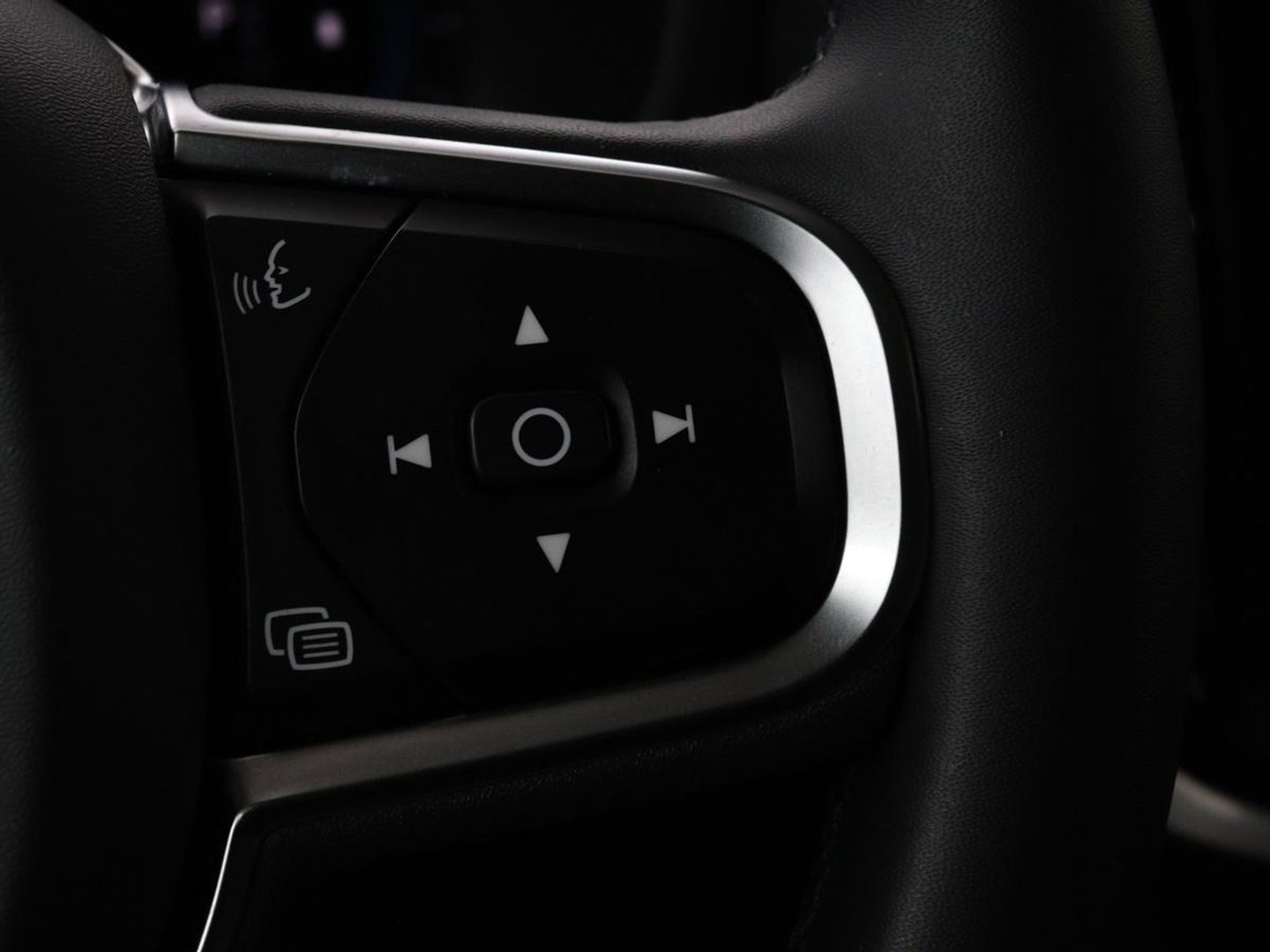 Volvo V60 2.0 B4 Core | 58.000km NAP | Stoel & Stuurverwarming | Full LED | Carplay | Camera | Elektrische achterklep | Navigatie