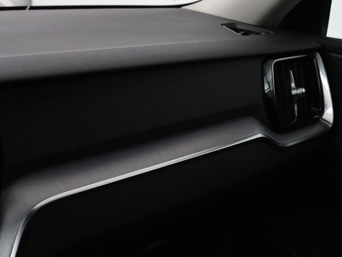 Volvo V60 2.0 B4 Core | 58.000km NAP | Stoel & Stuurverwarming | Full LED | Carplay | Camera | Elektrische achterklep | Navigatie