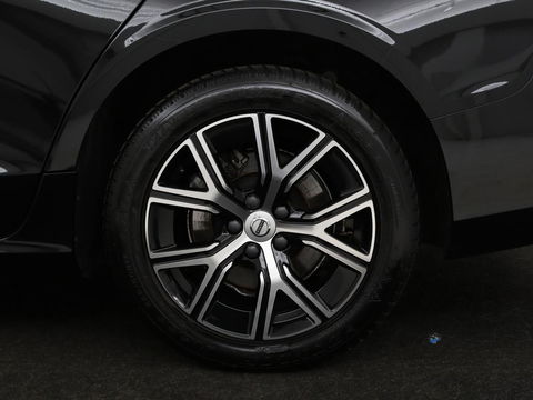 Volvo V60 2.0 B4 Core | 58.000km NAP | Stoel & Stuurverwarming | Full LED | Carplay | Camera | Elektrische achterklep | Navigatie